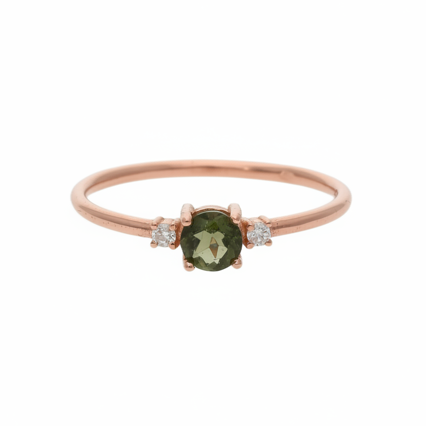 Facettierter Moldavit Ring mit Diamant – Trinity