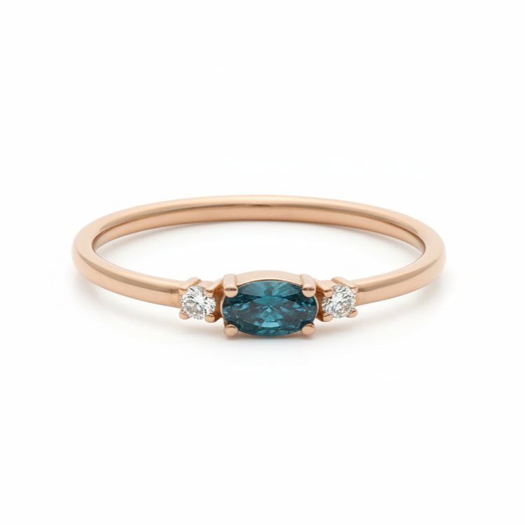 Horizontaler Blauer Diamant Ring mit Weißen Diamanten