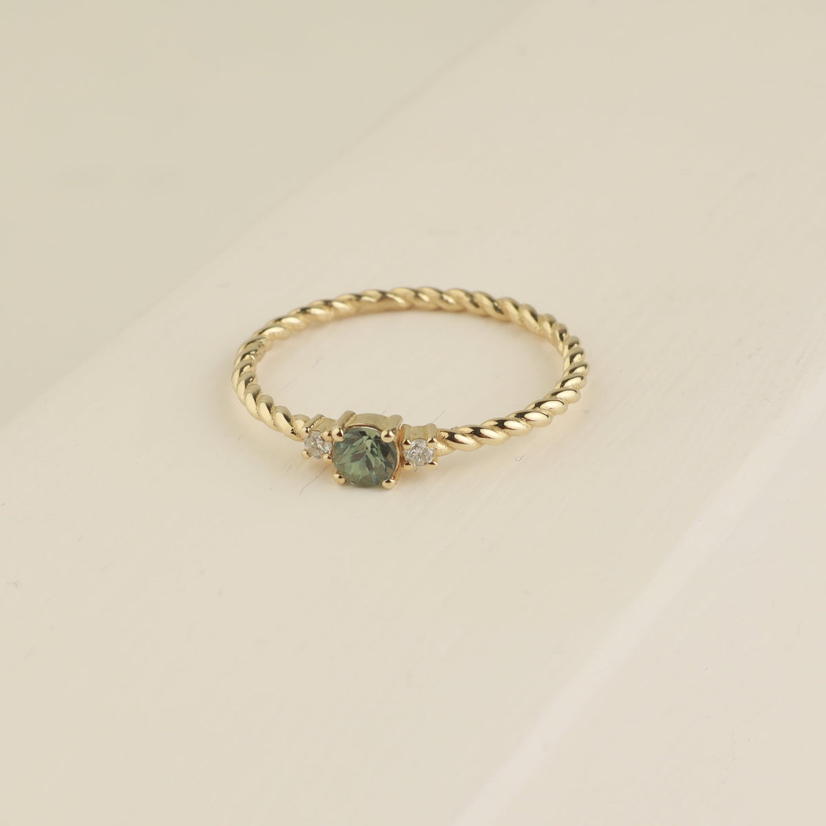 Twisted Band Green Sapphire Engagement Ring With Diamond Orizzo fine jewelry