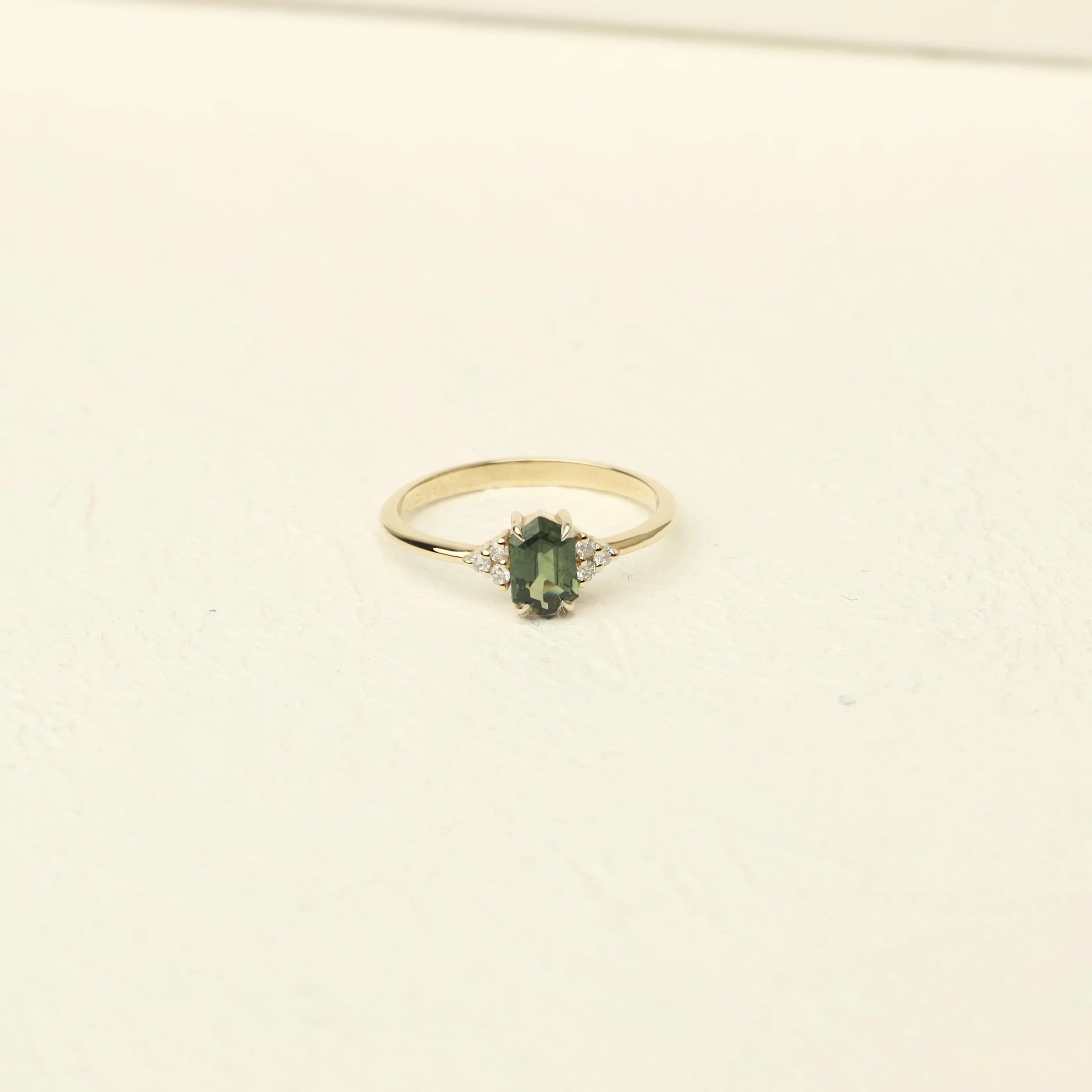 Art Deco Hexagon Green Sapphire Diamond Ring With Diamond Orizzo fine jewelry