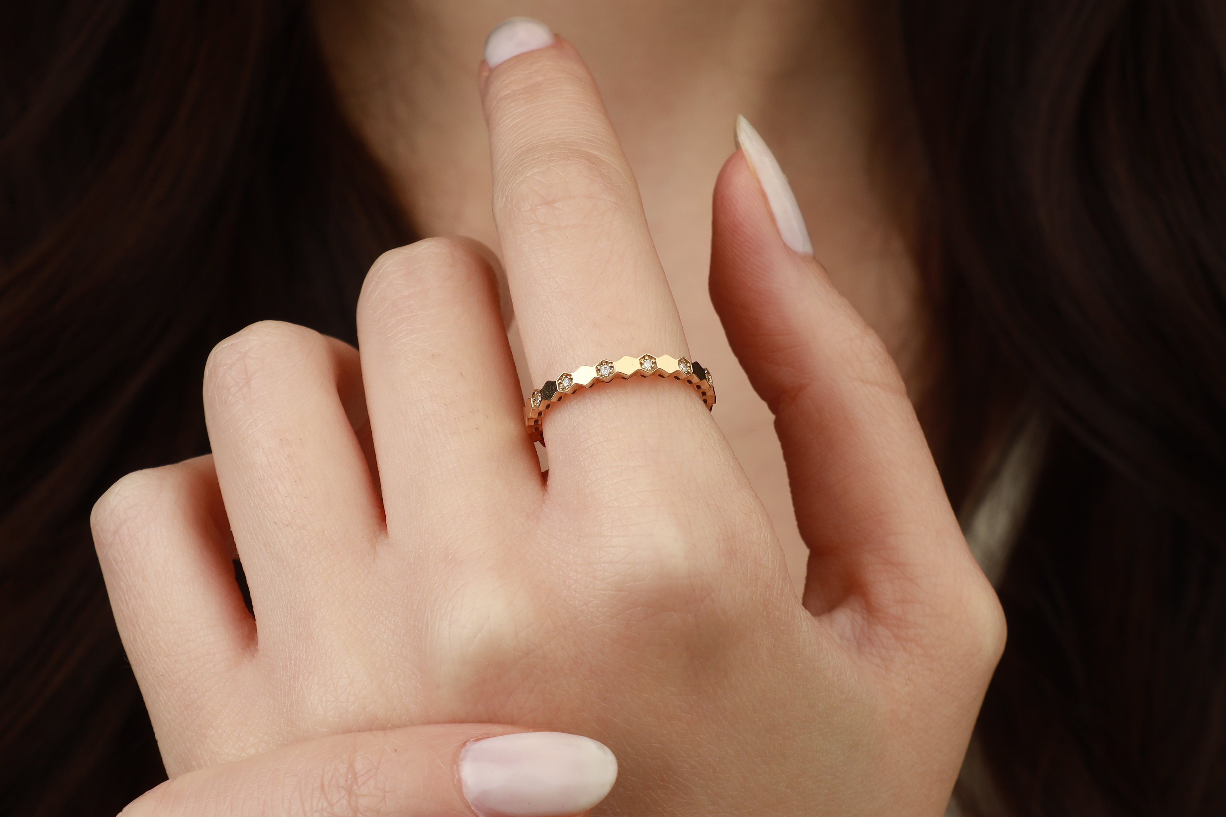 Honeycomb Design Wedding Ring With Diamond