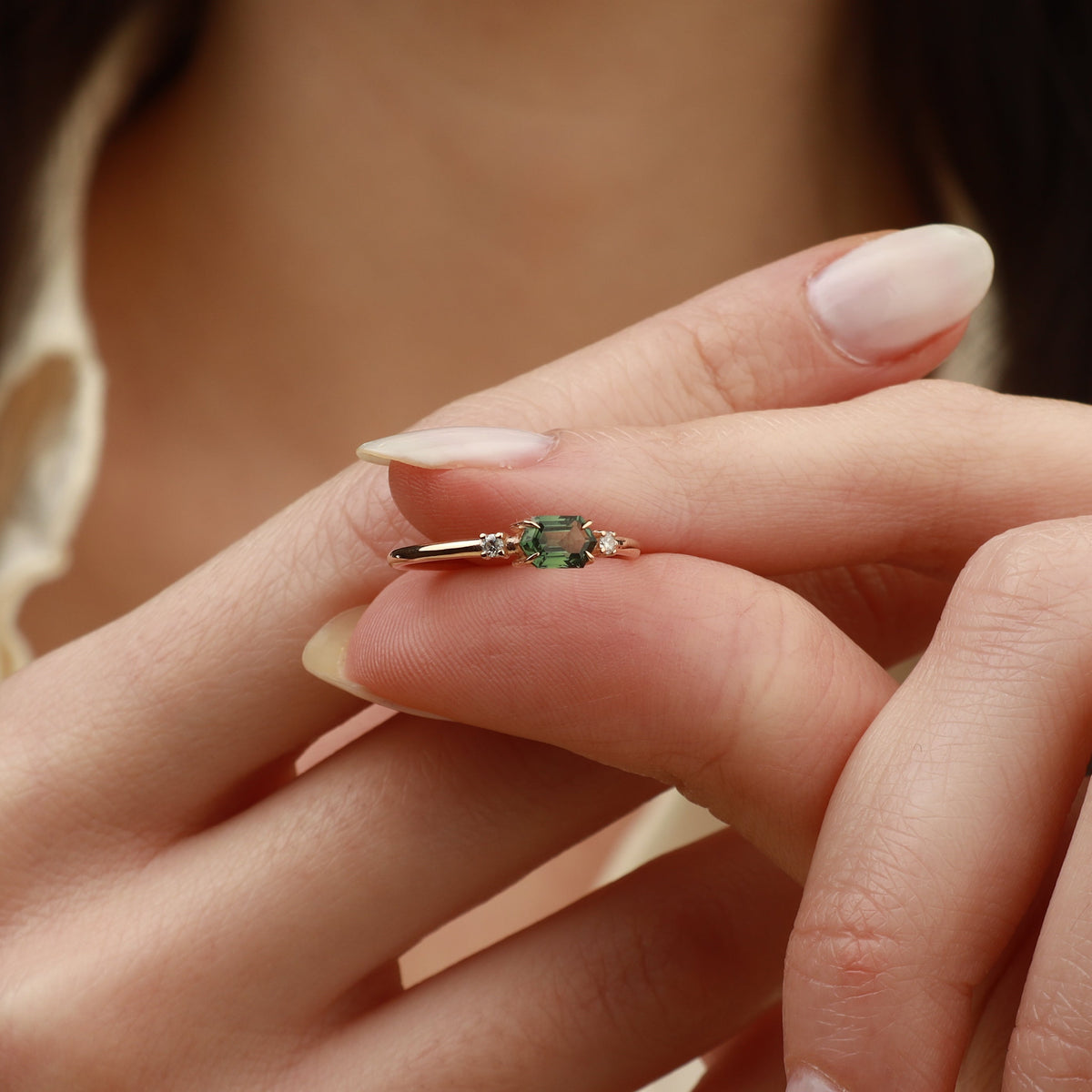 Horizontal Hexagon Green Sapphire Engagement Ring with Diamond Orizzo fine jewelry
