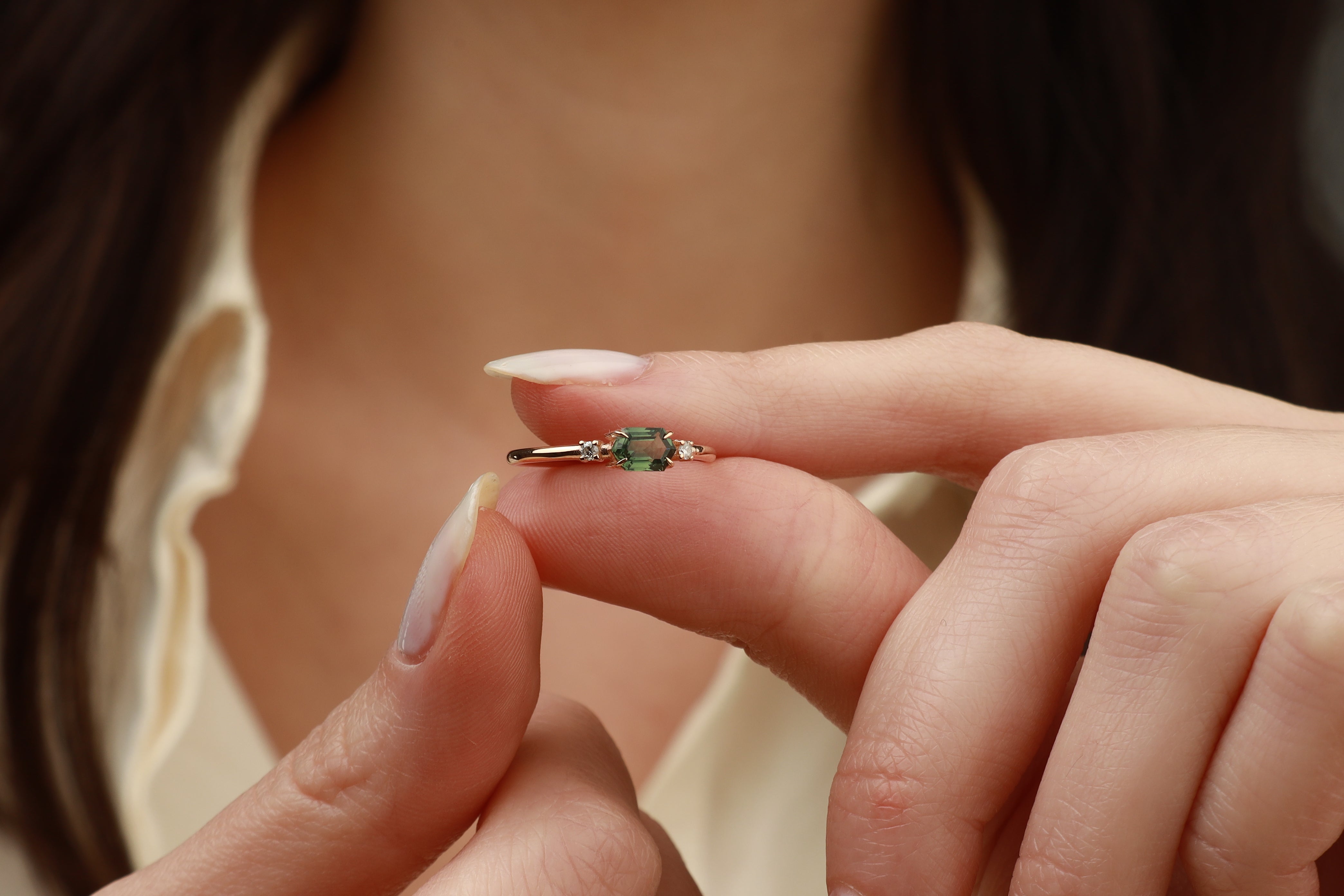 Horizontal Hexagon Green Sapphire Engagement Ring with Diamond Orizzo fine jewelry