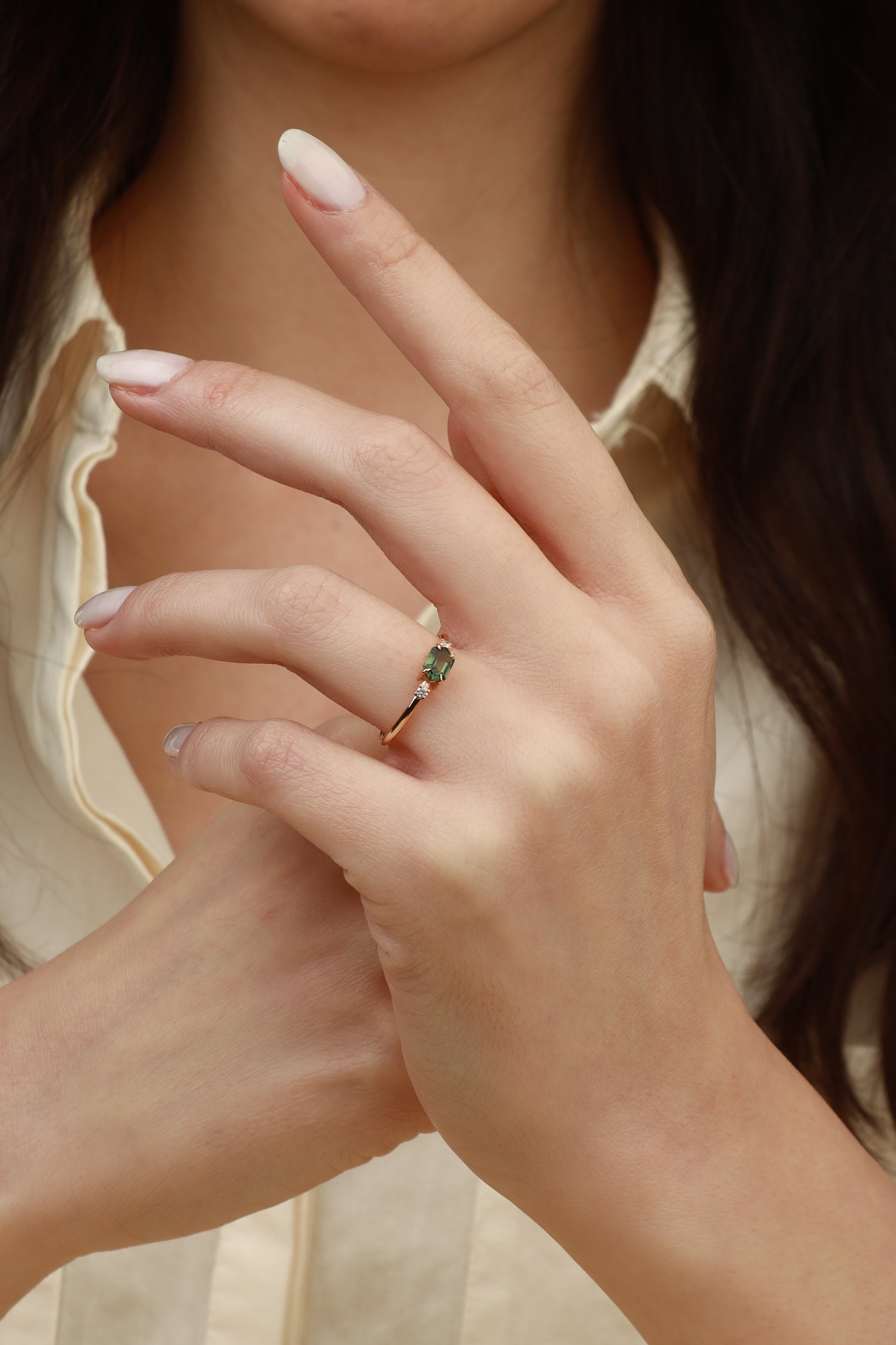 Horizontal Hexagon Green Sapphire Engagement Ring with Diamond Orizzo fine jewelry