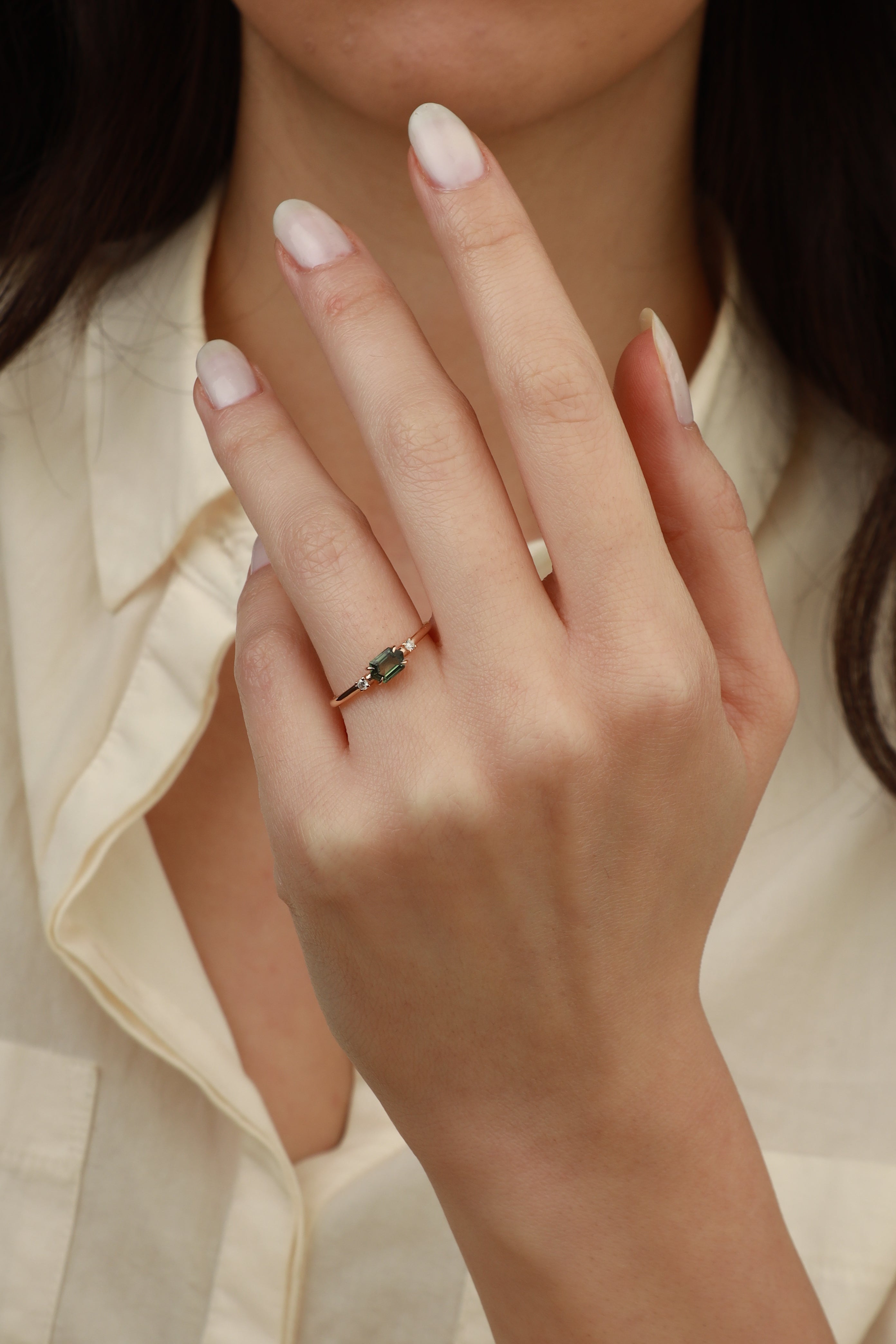 Horizontal Hexagon Green Sapphire Engagement Ring with Diamond Orizzo fine jewelry
