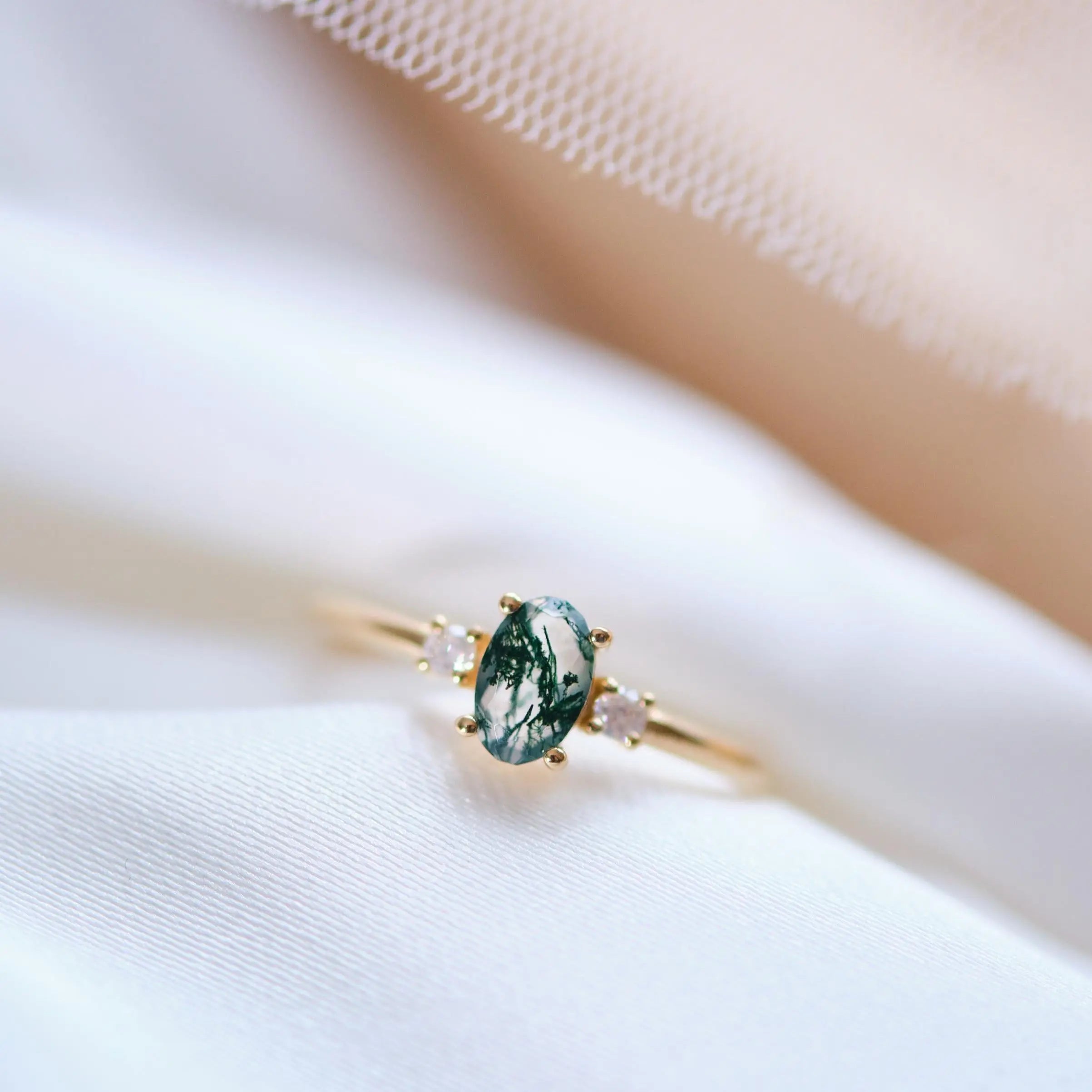 Moss Agate Engagement Ring With Diamond Orizzo fine jewelry