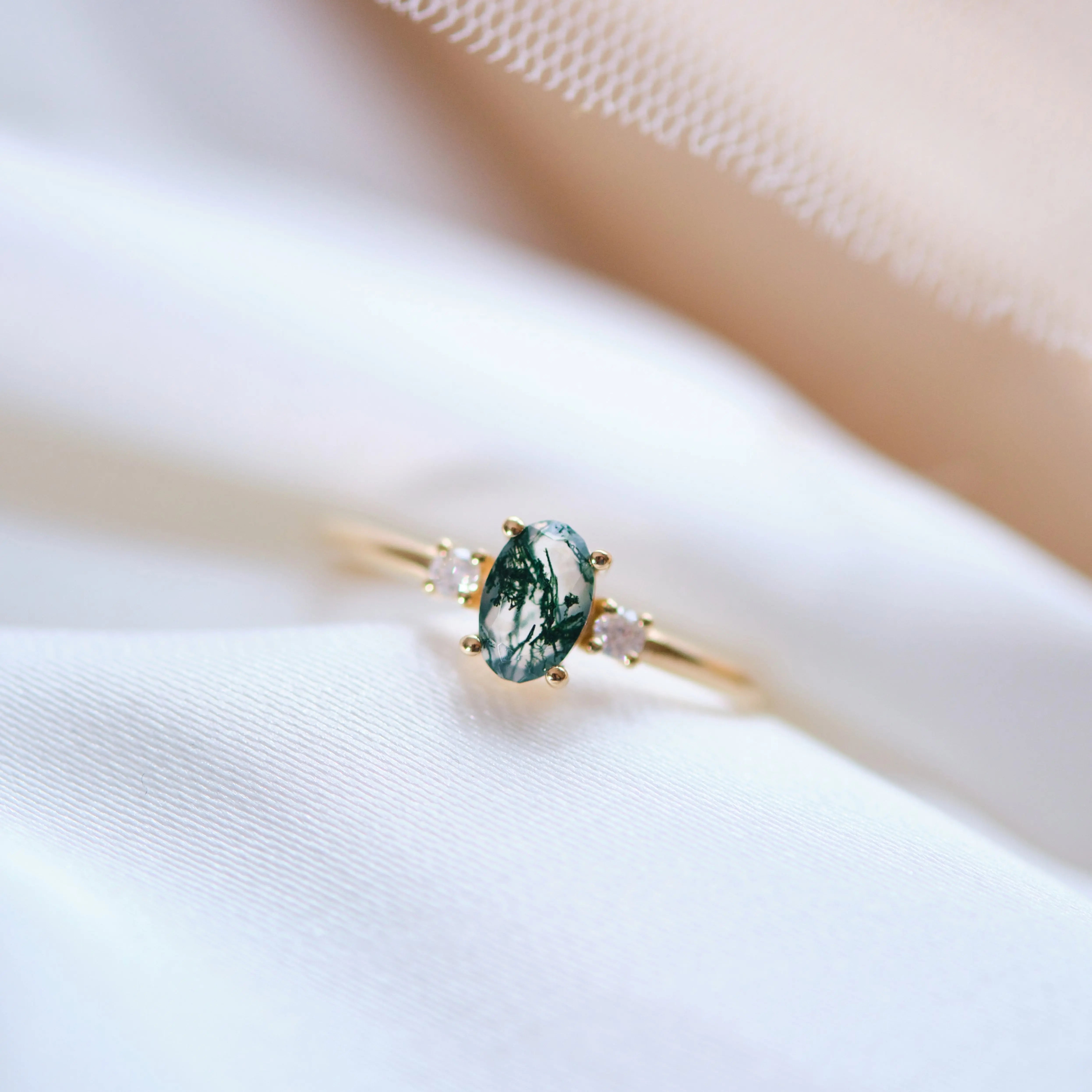 Moss Agate Engagement Ring With Diamond Orizzo fine jewelry