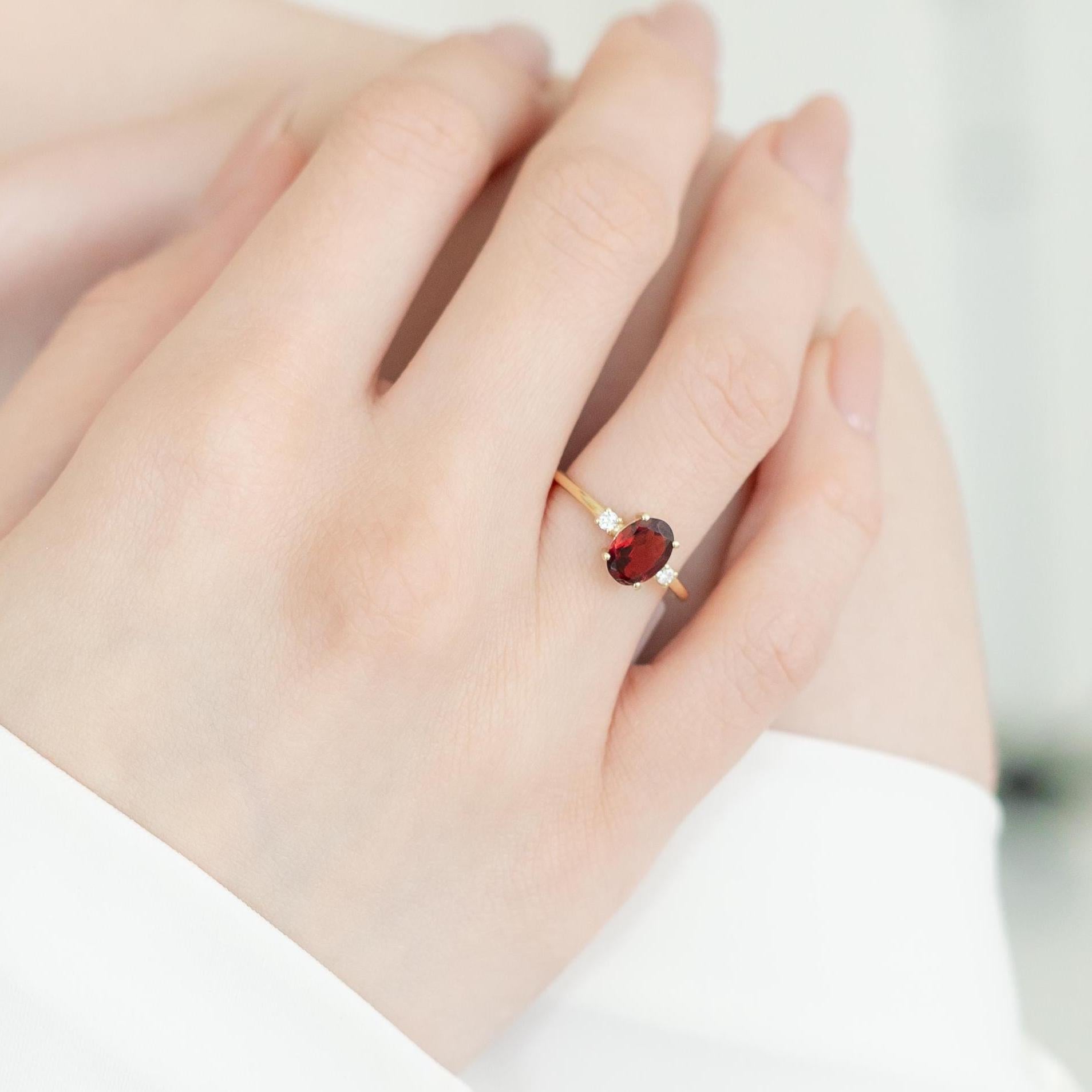 Garnet Engagement Ring With Diamond - 14k Gold Oval Garnet Ring - Natural Garnet Ring - Solid Gold Garnet Ring With Diamond