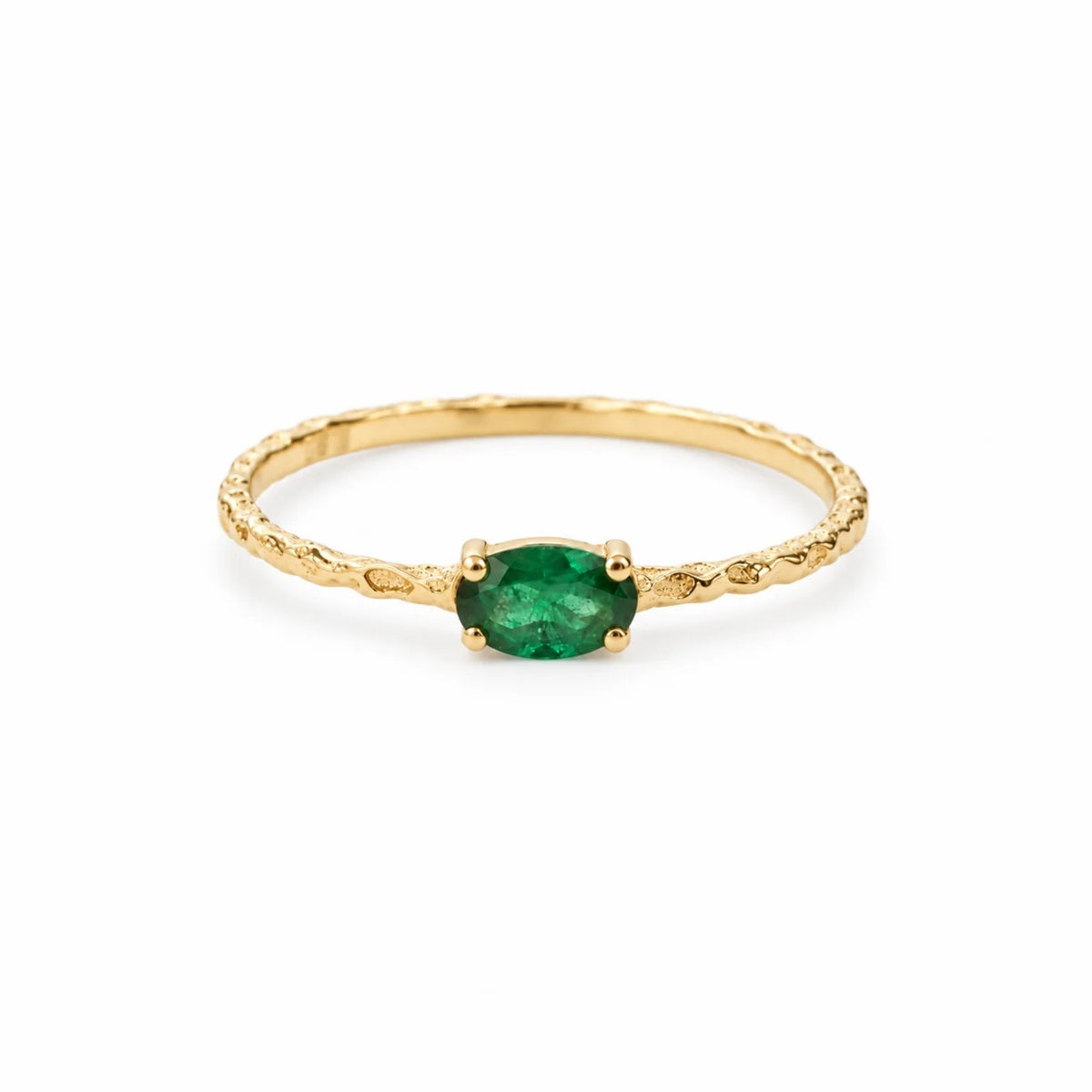 Solitaire Oval Emerald Ring in 14K Gold