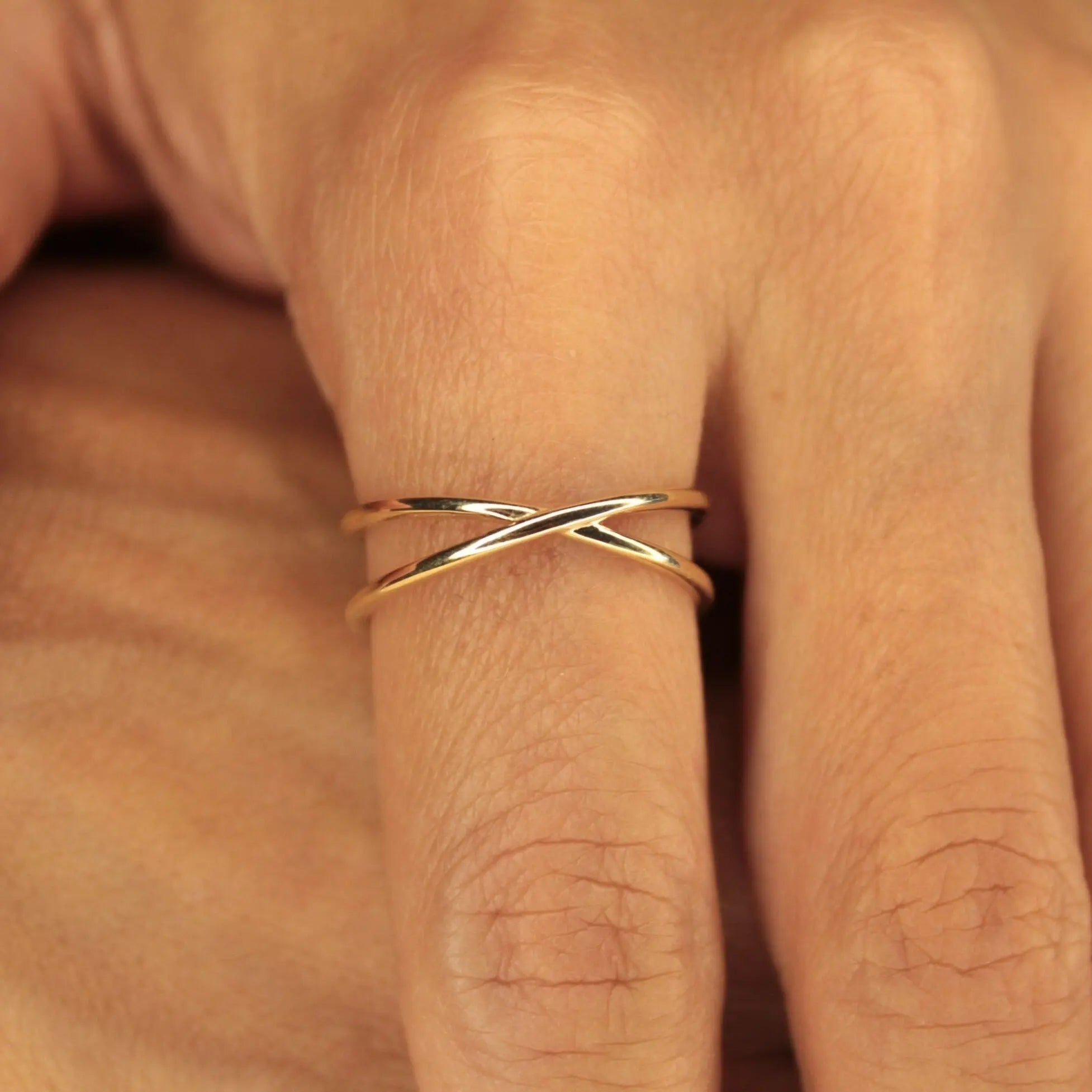 Criss Cross Gold Ring in 14K Solid Gold , Flexible And Adjustable Orizzo fine jewelry