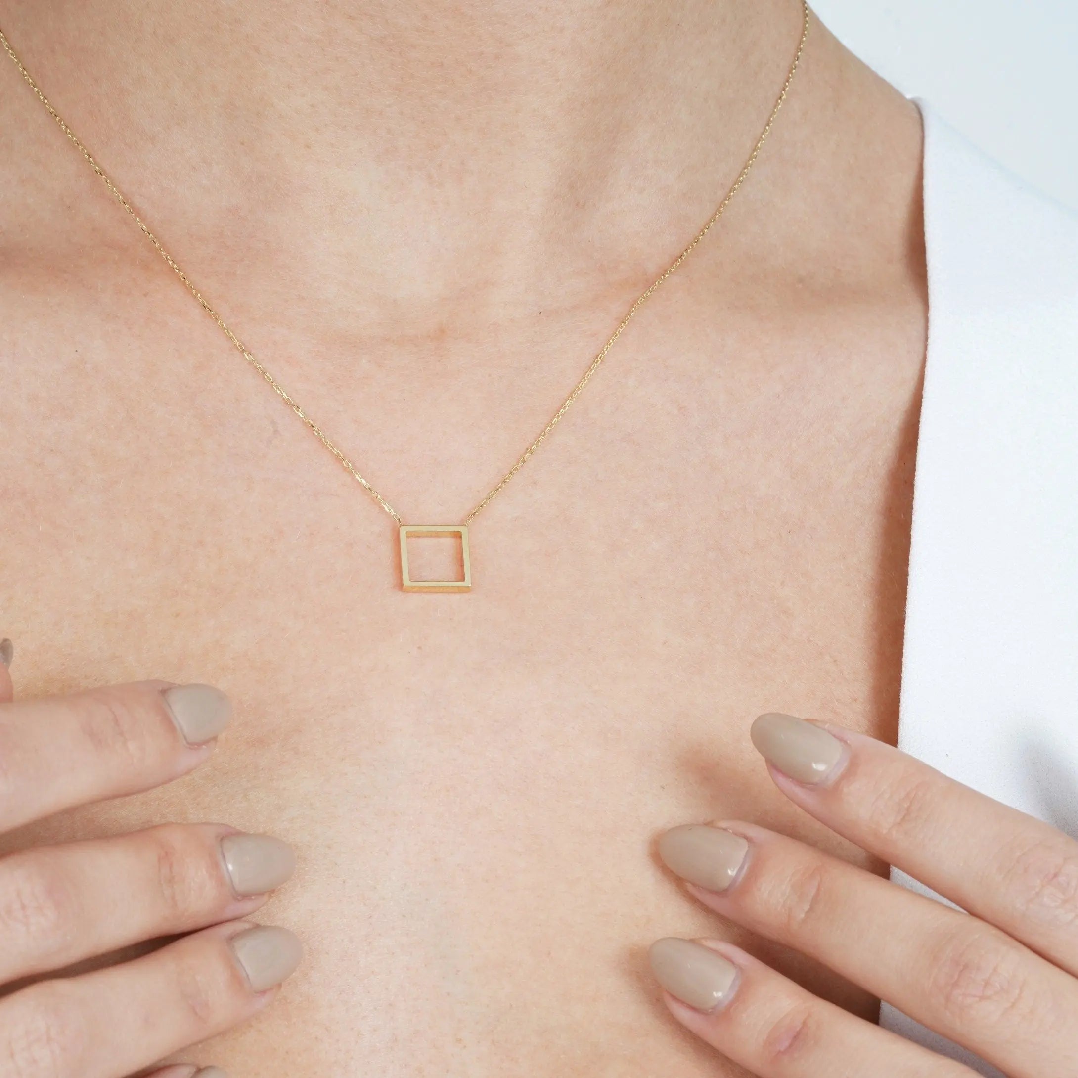 Square Gold Necklace Orizzo fine jewelry